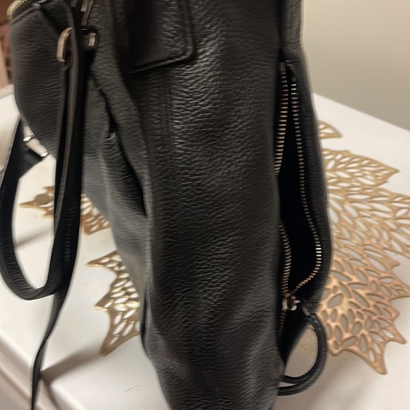 Michael Kors purse - Picture 5 of 10